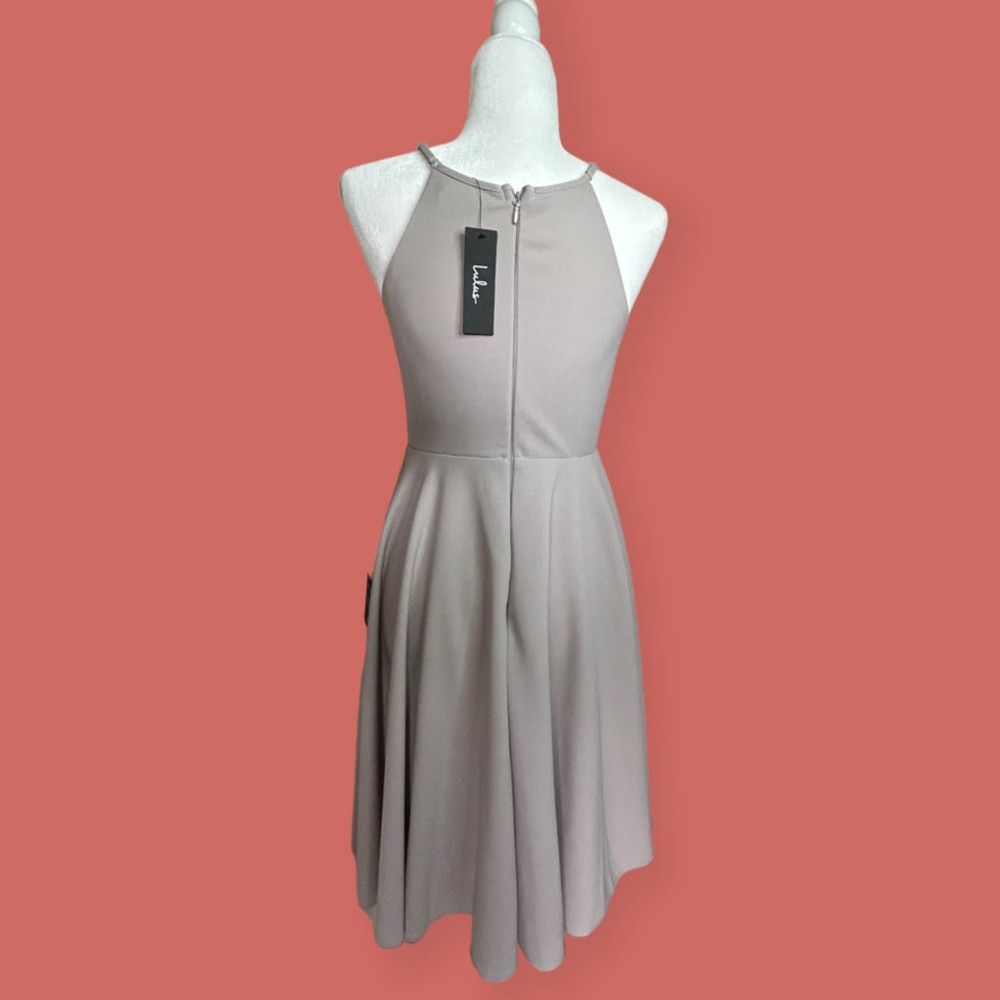 🩶 NWT LULU'S IRRESISTIBLE CHARM GREY MIDI A-LINE FIT & FLARE SZ S SOLD OUT - Picture 5 of 12